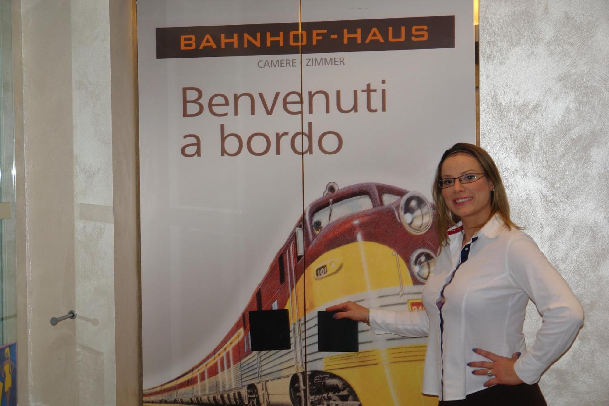קיאסו Hotel Bahnhof Haus מראה חיצוני תמונה