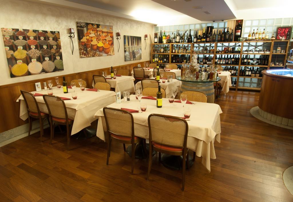 קיאסו Hotel Bahnhof Haus מראה חיצוני תמונה