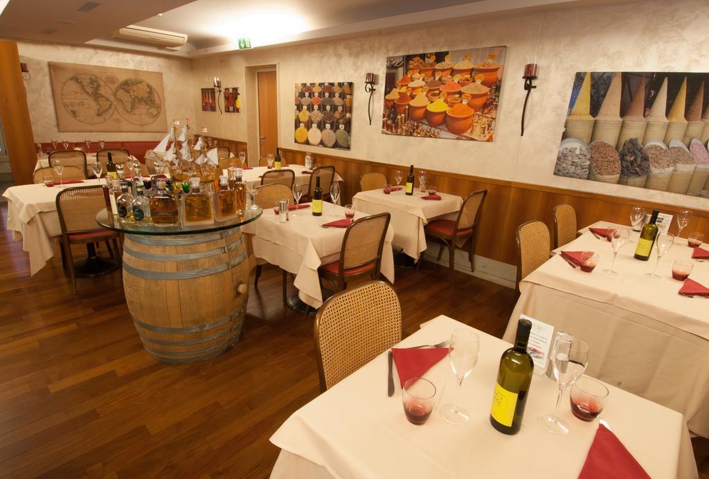 קיאסו Hotel Bahnhof Haus מראה חיצוני תמונה