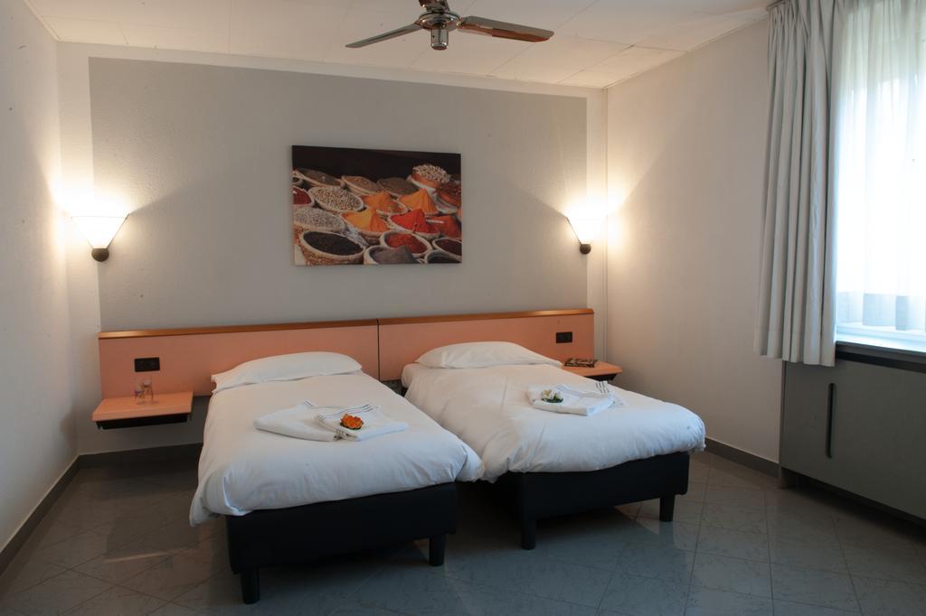 קיאסו Hotel Bahnhof Haus מראה חיצוני תמונה
