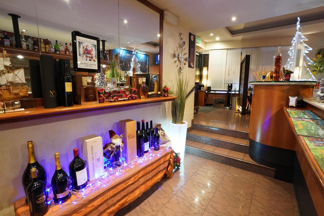 קיאסו Hotel Bahnhof Haus מראה חיצוני תמונה