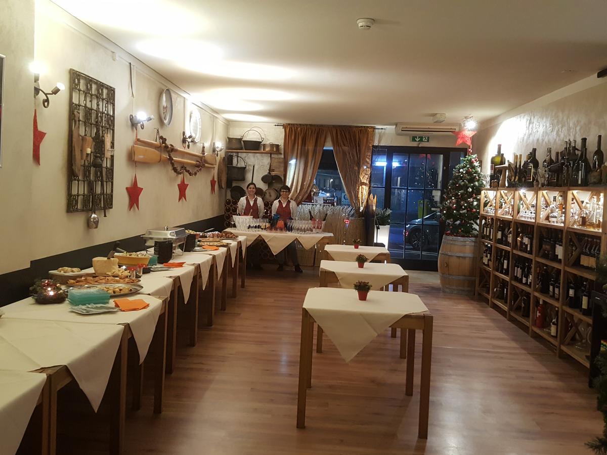 קיאסו Hotel Bahnhof Haus מראה חיצוני תמונה